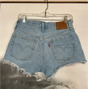 Levi’s Denim Shorts thumbnail 2