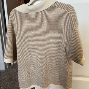 Prómesa NWT Days of Joy Striped Short-Sleeve Polo Sweater size L in Cream & Sand thumbnail 13