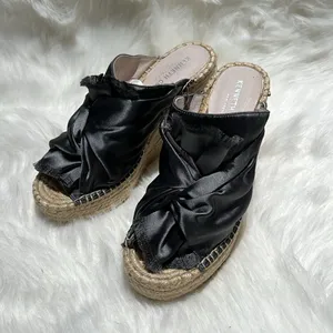 Kenneth Cole Gunmetal Grey Satin Espadrilles Wedge‎ Sandals Size 7.5M. B83 thumbnail 2