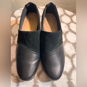 Clarks Collection Black Leather Suede Women's Heels 8.5 thumbnail 10