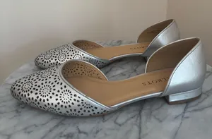 Talbots Leather D’Orsay Flats Women’s Size 7 Silver Perforated Pointed Toe thumbnail 1