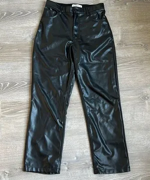 Abercrombie and Fitch Curve Love Vegan Leather 90s Straight ultra high rise thumbnail 2