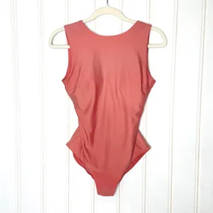 Lululemon Waterside High-Neck One-Piece Swimsuit Coral Pink Open Back Sz 6/8 thumbnail 7