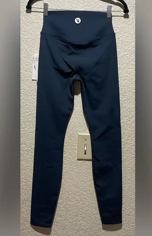 Vuori NWT Chilled Out 7/8 Leggings Color Ink Navy High Rise 27” Size S thumbnail 6