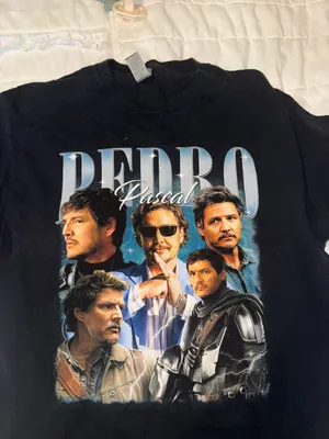 Graphic Tee Size M thumbnail 1