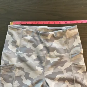 Yogalicious Lux Camo Leggings High Waist Pockets Athleisure Activewear‎ Size S thumbnail 4