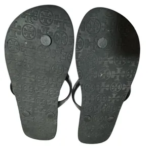 NWOT Tory Burch Black and White Logo Flip Flops thumbnail 4