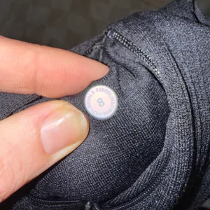 Lululemon Engineered Warmth Jogger
Black‎ / Black size 8 thumbnail 5