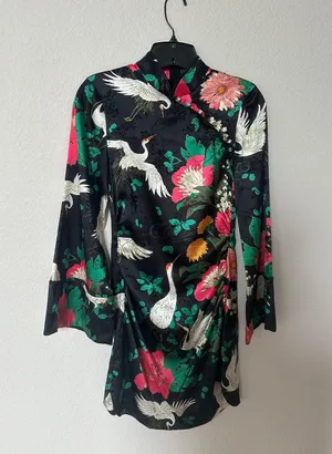 Dress thumbnail 1