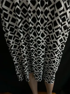 Ann Taylor Black & White Geometric Sleeveless Women’s Dress LG thumbnail 8