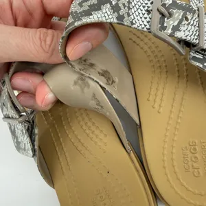 Crocs Tulum Toe Post Toe Sandal Snakeskin Gray Tan Women 8 Strappy Slip On Flip thumbnail 5