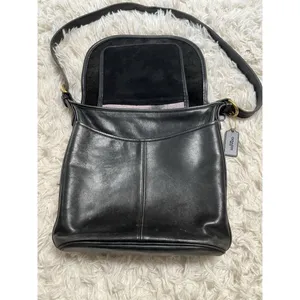 Vintage 90’s Coach Black Flap Leather‎ Bag Made In USA Y2K thumbnail 12