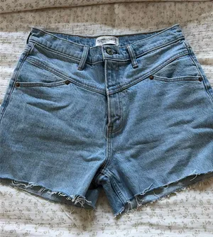 Abercrombie high rise cut off shorts thumbnail 1