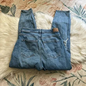 AMERICAN EAGLE Distressed Mom Jeans thumbnail 7