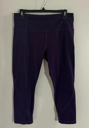Athleta Purple cropped Leggings size Large 21” inseam thumbnail 1