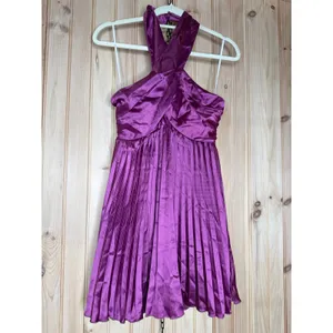 NWT Lulus Renlee Purple Halter Pleated Mini Dress Party Cocktail Night Out Sz S thumbnail 2