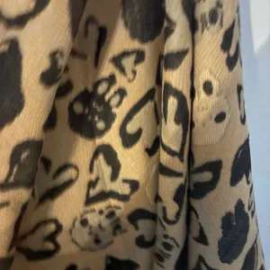 100‎ percent cashmere shawl with hearts and bunny’s thumbnail 2