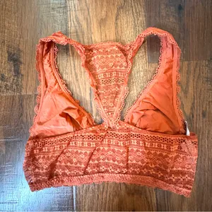 VICTORIA’S SECRET burnt orange / coral lace racerback bralette, size M thumbnail 3