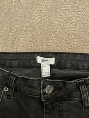 Forever 21 Low-Rise Bootcut Jeans thumbnail 4