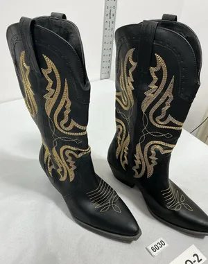 Womans Pullon Midcalf Cowgirl Boots 9 Black Gold Heel Stitching NWOT thumbnail 1