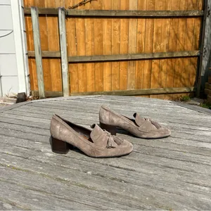 Donald Pliner Kressida Loafer Pump‎ in grey size 6 thumbnail 3