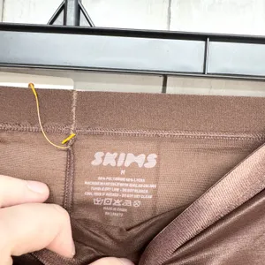 Skims‎ Shapewear Women Medium Brown Metallic Shapewear Shorts Slimming Intimates thumbnail 5