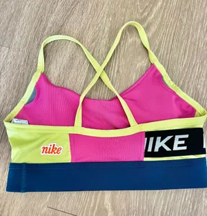 Nike sports bra thumbnail 2