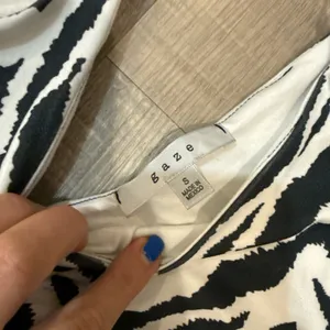Gaze Black and White Zebra Print Bodysuit‎ thumbnail 2