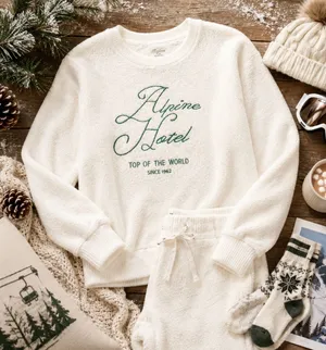 Universal Threads Alpine Hotel Cream Boucle Sweatshirt Womens Medium NWT thumbnail 1
