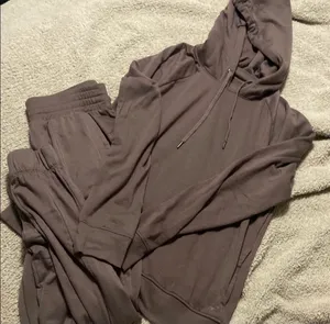 Freely matching set Brown Size L thumbnail 1