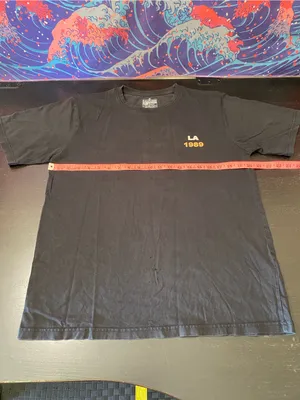 LA 1989 Men's Short Sleeve Graphic Tee in Black thumbnail 5