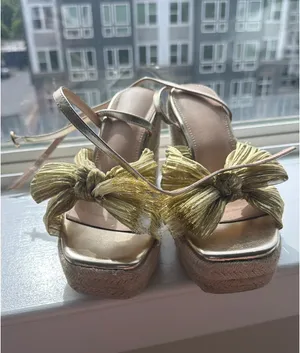 Platform Heels Gold Size 8.5 thumbnail 2