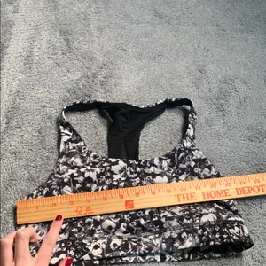 lululemon athletica invigorate Floral Print Sports Bra 8 black white thumbnail 11