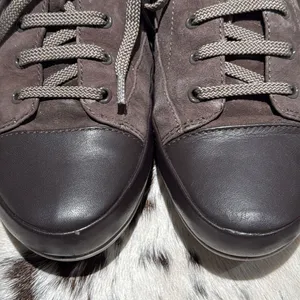 Clarks‎ Women’s Lorry Grace Suede Sneakers Size 7.5 B78 thumbnail 3