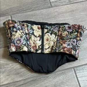 Mistress Rocks Floral Patterned Women's Top thumbnail 2