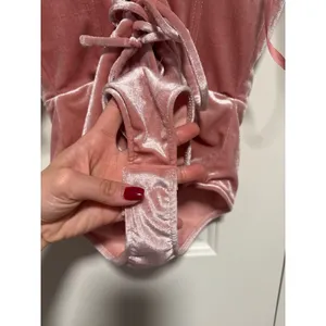Windsor Pink Velvet Feather Trim Bodysuit Size S thumbnail 5