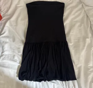 Brand New Lululemon 2 In 1 Bubble Skirt/Tube Top Dress thumbnail 4
