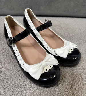 Women’s Black Chunky Heel Mary Jane Pumps Cute Bow & Hearts Round Toe Size 6 NEW thumbnail 1