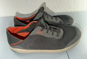 Olukai Sneakers Size 10.5 thumbnail 1