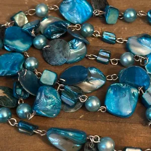 Avenue blue dyed mother of pearl shell necklace thumbnail 3