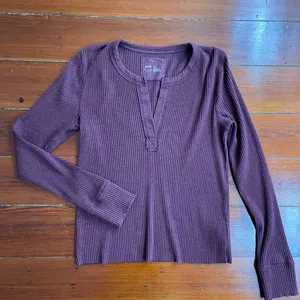 Aerie Fireside Long Sleeve Henley T-Shirt Ribbed Top in Maroon Sz XL 💕🎀 thumbnail 7