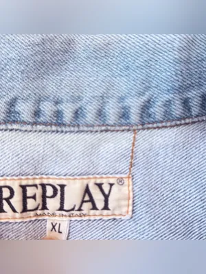 REPLAY Made in Italy Women’s XL Classic Denim Vintage Embellished Cropped Jacket thumbnail 8