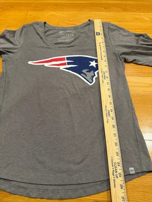 47 Brand women’s New England patriots long sleeve with yoga hole shirts size large . thumbnail 6