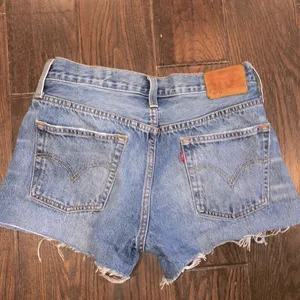 LEVIS white cone oak denim cutoff shorts size 26 thumbnail 5