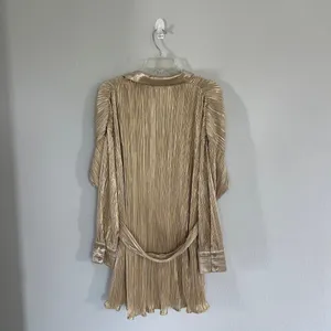 Le Lis Gold Pleated Mini Dress Size XS NWT thumbnail 8