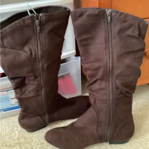 Brown Mid thumbnail 1
