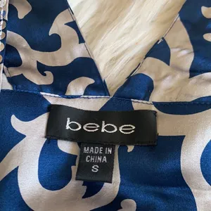 Vintage Y2K Bebe Blue Silver Sequin Silk V-Neck Blouse Tie Back Small thumbnail 9