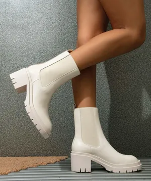 Chunky Chelsea Boot Size 7.5 thumbnail 1
