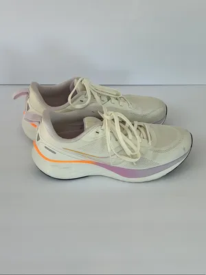 Saucony Women's Cream Running Sneakers with Pastel Pink and Orange Accents thumbnail 2