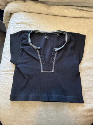 Urban Outfitters Out From Under Go For Gold Seamless Top thumbnail 2